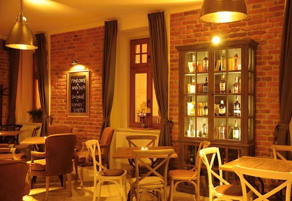 Time Cafe & Penzion Příbram Екстериор снимка