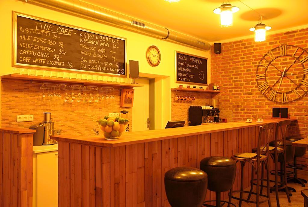 Time Cafe & Penzion Příbram Екстериор снимка